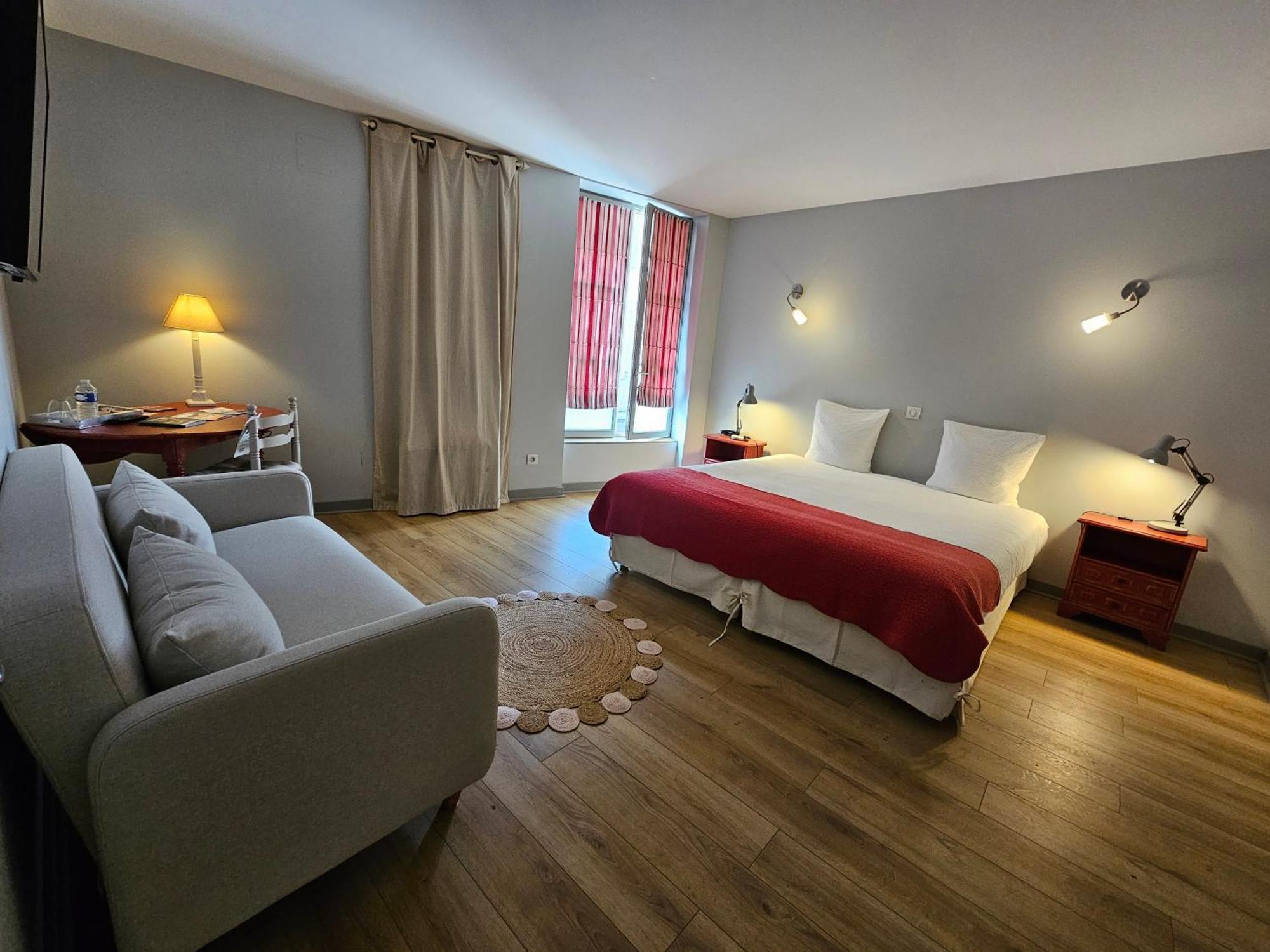 Logis Hotel Restaurant Relais De La Mothe Yzeures-sur-Creuse Экстерьер фото