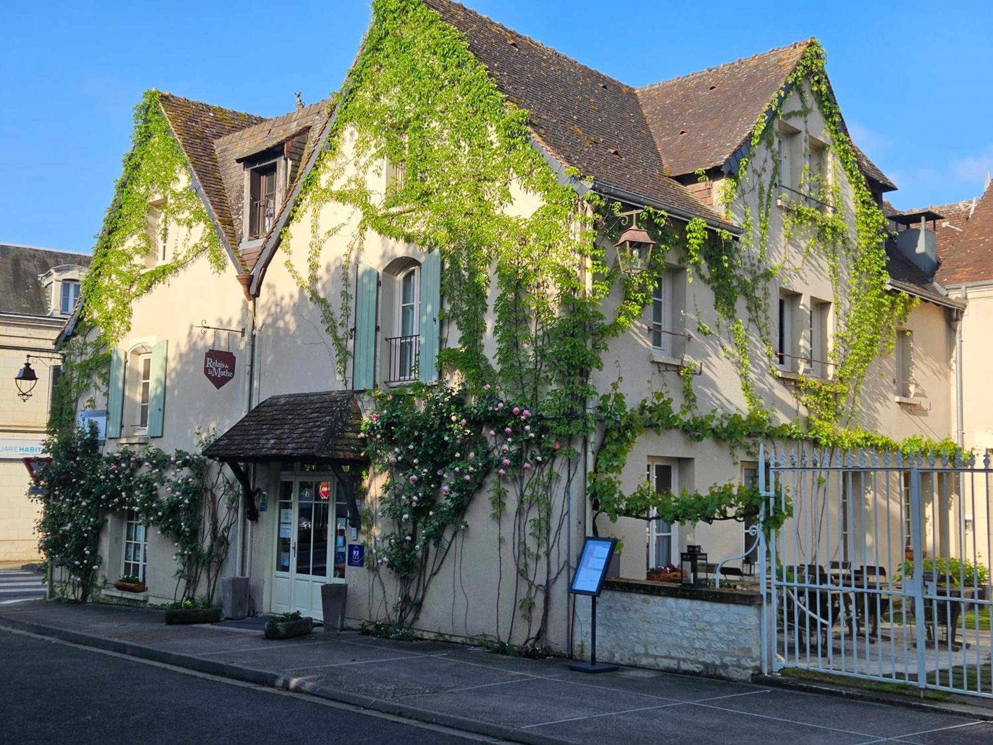 Logis Hotel Restaurant Relais De La Mothe Yzeures-sur-Creuse Экстерьер фото