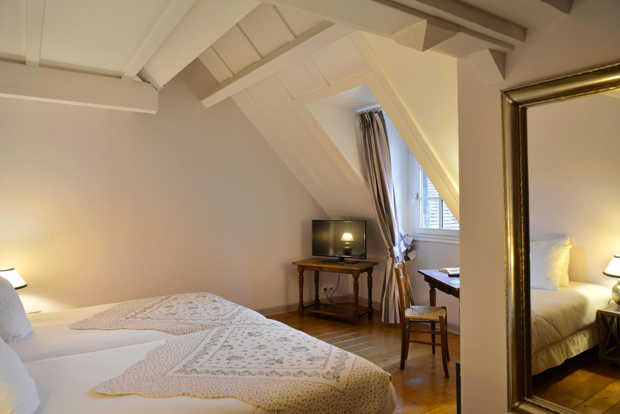 Logis Hotel Restaurant Relais De La Mothe Yzeures-sur-Creuse Экстерьер фото
