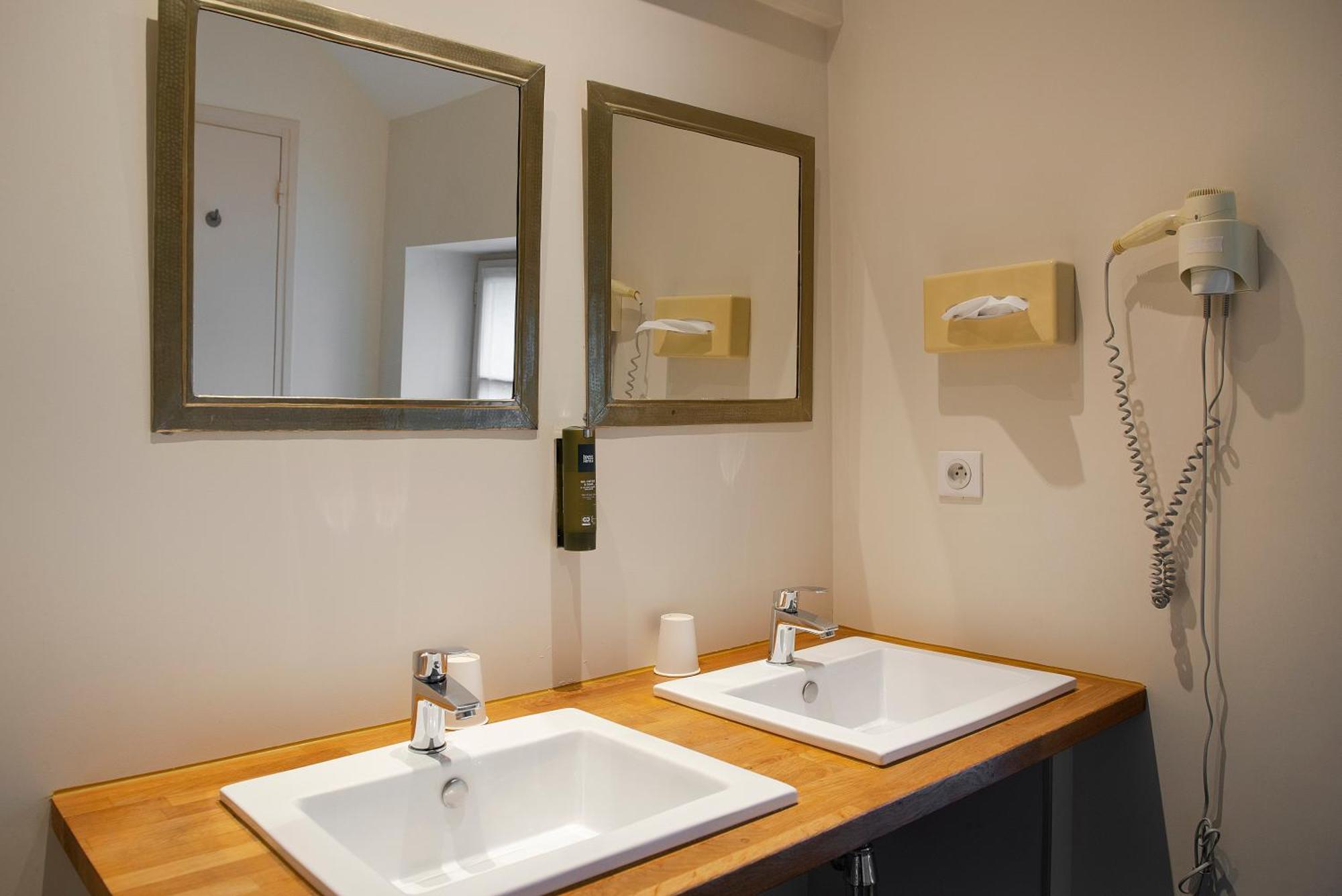Logis Hotel Restaurant Relais De La Mothe Yzeures-sur-Creuse Экстерьер фото