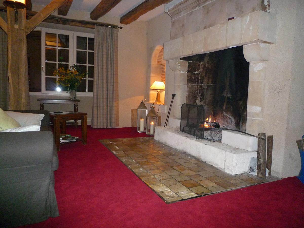 Logis Hotel Restaurant Relais De La Mothe Yzeures-sur-Creuse Экстерьер фото