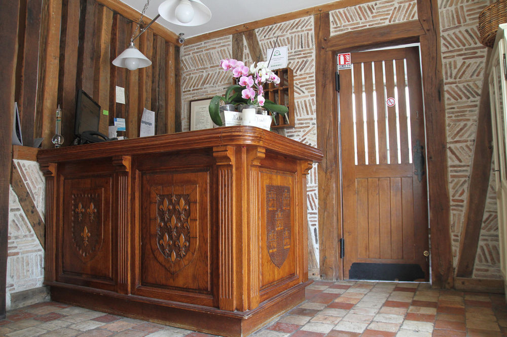 Logis Hotel Restaurant Relais De La Mothe Yzeures-sur-Creuse Экстерьер фото